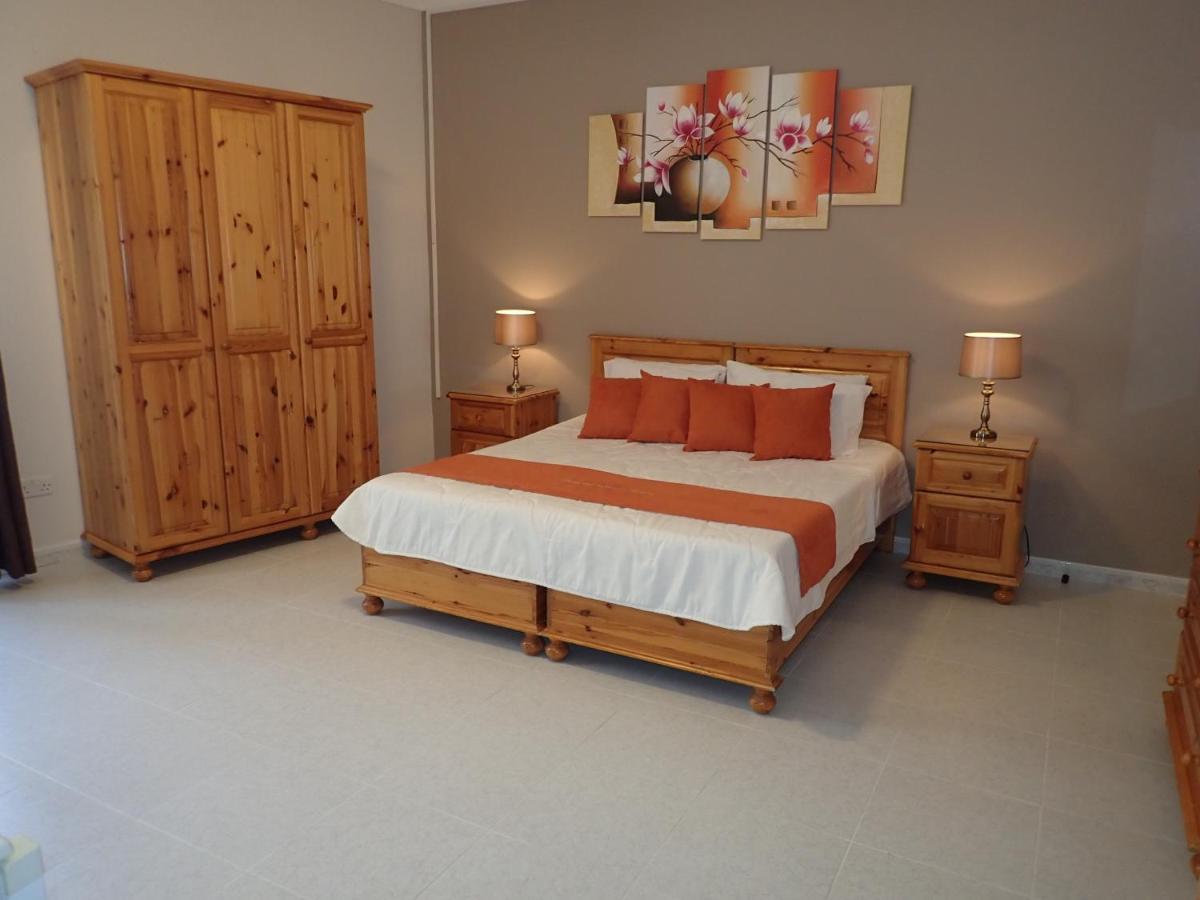 Duncan Guesthouse Marsaxlokk Eksteriør billede